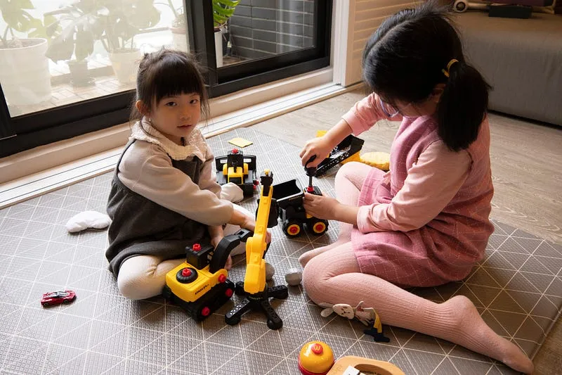 除了動手修車 場景互動強到女孩兒也愛的建築工程組