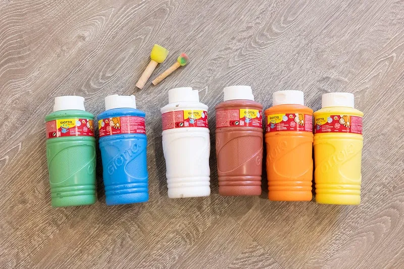 幼兒安全手指膏750ml大罐六色 大小罐價差不大當然要選大的😁